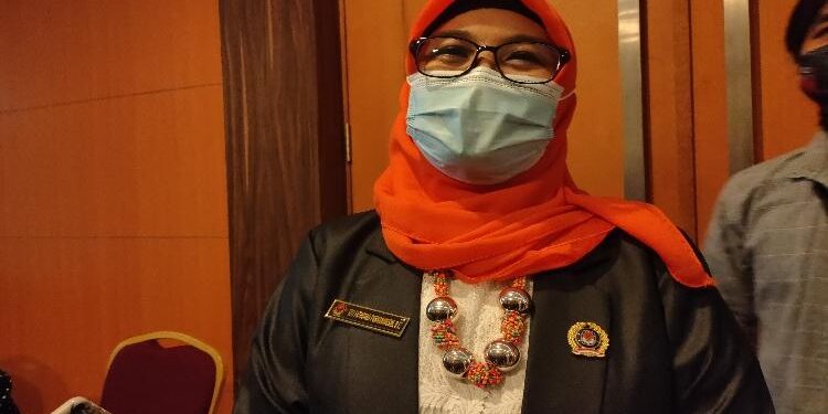 Ketua KPU Kotim, Siti Fathonah Purnaningsih.