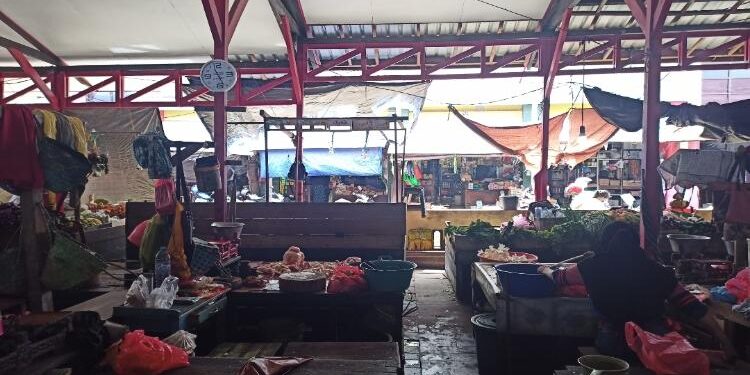 Pasar Saik Kuala Pembuang.
