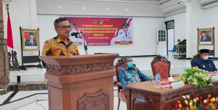 Asisten Pemerintahan dan Kesejahteraan Rakyat Sekretaris Daerah Provinsi Kalimantan Tengah (Setda Prov. Kalteng) Katma F. Dirun