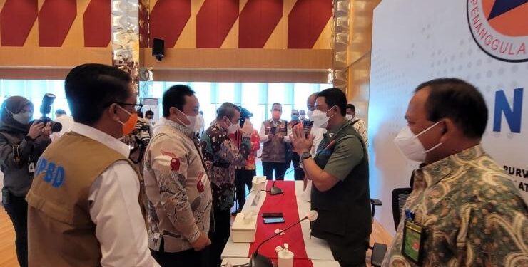 FOTO : IST/MATAKALTENG - Wakil Gubernur Kalteng, Edy Pratowo menghadiri Rapat Koordinasi (Rakor) dalam rangka Antisipasi Penanganan Bencana Asap Akibat Karhutla tahun 2022, di Aula Dr. Sutopo Graha BNPB, Jakarta Timur, pada Rabu 6 April 2022.