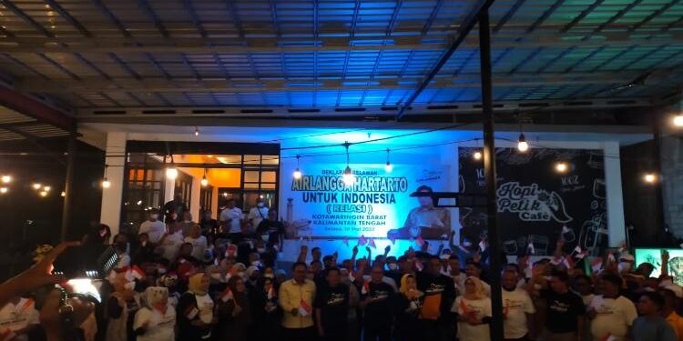 FOTO : GALIH/MATAKALTENG - Deklarasi dukungan Relawan Airlangga Hartarto untuk Indonesia (RELASI), Selasa, 10 Mei 2022