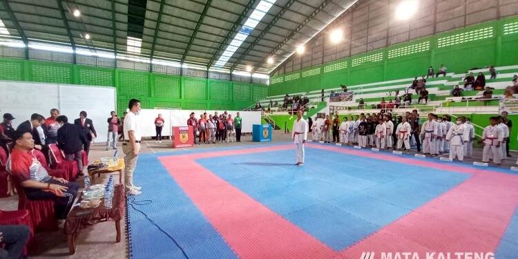 FOTO ; IST/MATAKALTENG - Pembukaan cabor karate pada Porkab Kotim 2022, Jumat 3 Juni 2022.