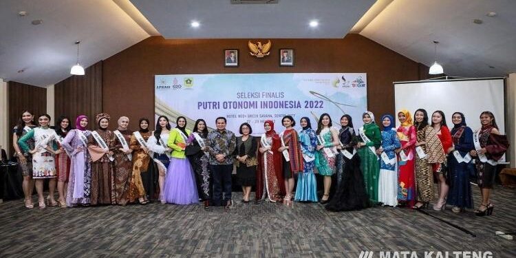 FOTO : IST/MATAKALTENG - Sejumlah finalis putri otonomi Indonesia. 