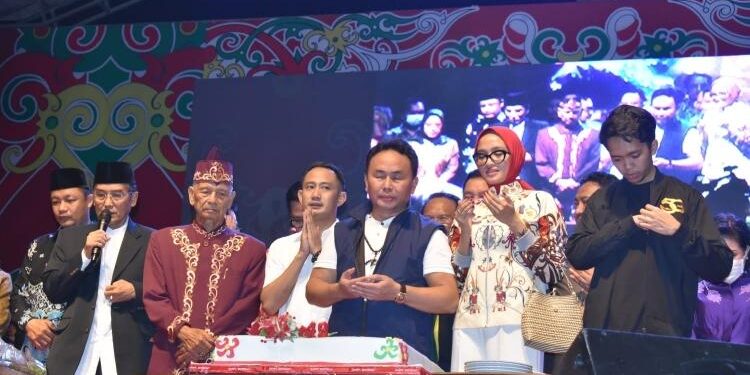 FOTO: ADPIM/MATAKALTENG - Acara Malam Keakraban dan Silaturahmi Gubernur dengan TNI, Polri, ASN, Tokoh Agama dan Tokoh Masyarakat Kalimantan Tengah.