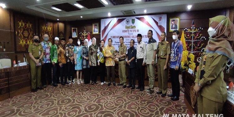 FOTO: OLIV/MATAKALTENG - Kunjungan Komite IV Dewan Perwakilan Daerah (DPD) Republik Indonesia (RI), ke Kalteng dalam rangka menggelar rapat kerja. 
