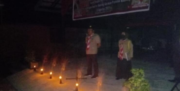 FOTO : Kwartir Ranting Baamang/MATA KALTENG - Pelaksanaan Upacara Ulang Janji Kwartir Ranting Gerakan Pramuka Baamang, Sabtu 13 Agustus 2022 malam.