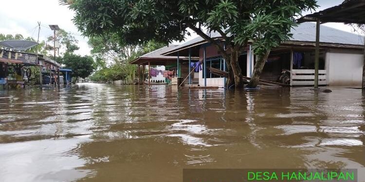 FOTO : BPBD Kotim/MATA KALTENG - Banjir yang terjadi di Desa Hanjalipan, Kecamatan Kota Besi, Kotim.