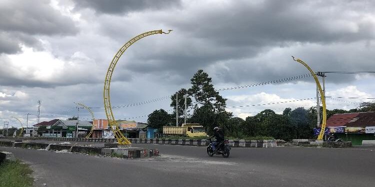FOTO : DIAN TARESA/MATAKALTENG - Salah satu pembangunan infrastruktur yang terealisasi 2022, yakni PJU di Jalan Cilik Riwut.