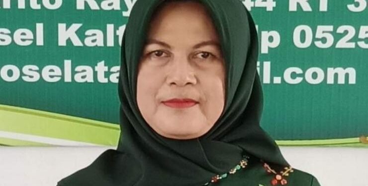 Wakil Ketua II DPRD Barito Selatan (Barsel) Enung Irawati