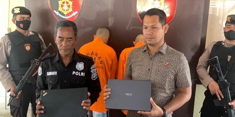 FOTO: RIZAL/MATAKALTENG - Kasat Reskrim Polresta Palangka Raya, Kompol Ronny M. Nababan, pada saat pres rilis tindak krimina di Mapolresta, Jumat 13 Januari 2023.