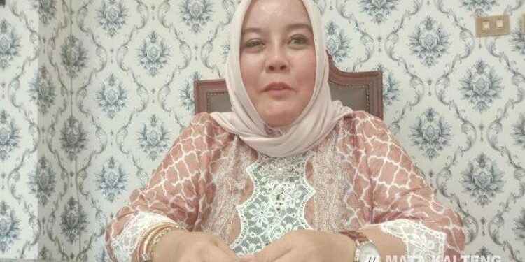 Wakil Ketua III DPRD Kalteng, Faridawaty Darland Atjeh.