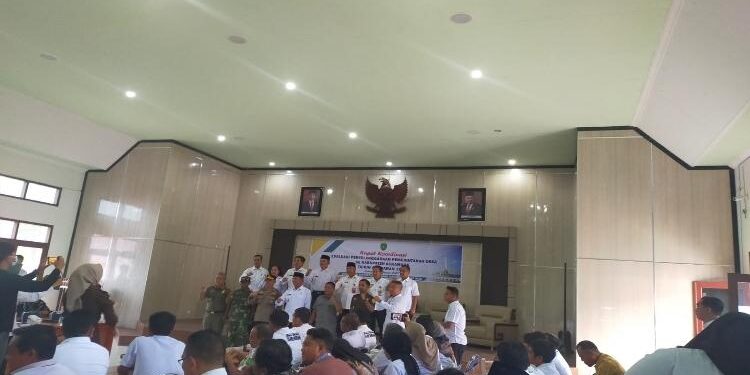 FOTO : AKH/MATKALTENG - Rakor Evaluasi Penyelenggaraan Pemerintahan Desa yang dipimpin Bupati Sukamara Windu Subagio.