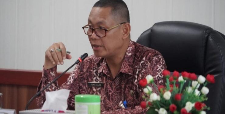FOTO : IST MMC/MATAKALTENG - Staf Ahli (Sahli) Gubernur Bidang Ekonomi, Keuangan, dan Pembangunan Yuas Elko memimpin Rapat Persiapan Evaluasi Kinerja Tim Pengendali Inflasi Daerah.