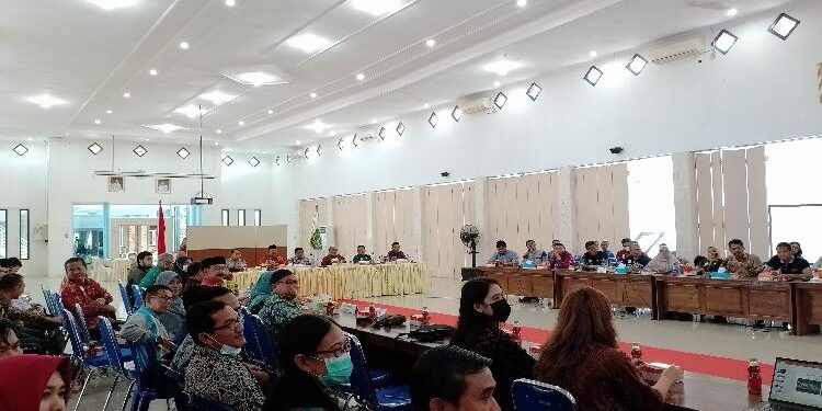 FOTO : AKH/MATAKALTENG - Diskusi terkait Mal Pelayanan Publik