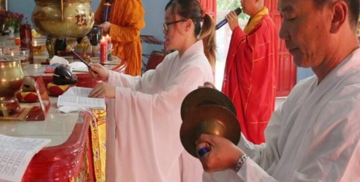 FOTO : IST/MATAKALTENG - Prosesi sembahyang Po Un, rangkaian perayaan Tahun Baru Imlek 2574 di Vihara Avalokitesvara.