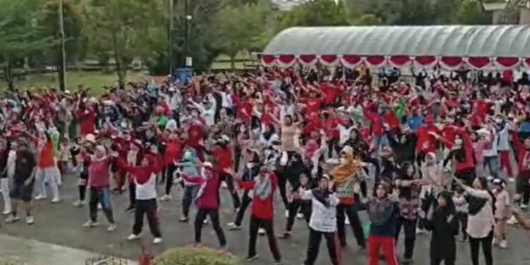 FOTO : Dok/MATA KALTENG - Kegiatan olahraga warga Sampit.