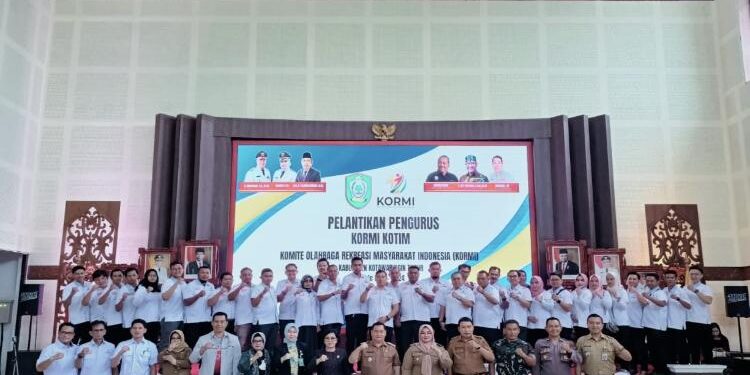 FOTO : SETWAN/MATA KALTENG - Pelantikan Pengurus KORMI Kotim yang dihadiri Ketua DPRD Kotim, Rinie Anderson.