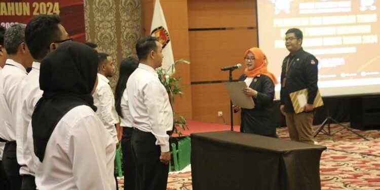 FOTO : KPU/MATA KALTENG - Pelantikan Anggota PPK oleh KPU Kotim belum lama ini.