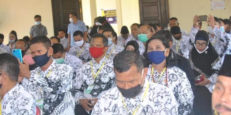 FOTO : Dok/MATA KALTENG - Sejumlah guru di Kotim.