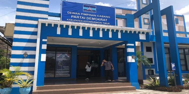 FOTO : DIAN/MATAKALTENG - Salah satu kantor parpol yang lolos Pemilu 2024