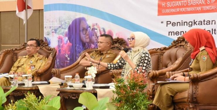 Ketua TP PKK Kalteng Ivo Sugianto Sabran saat sampaikan paparan