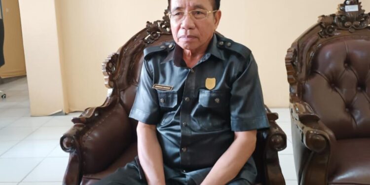 Ketua DPRD Kabupaten Gumas Akerman Sahidar