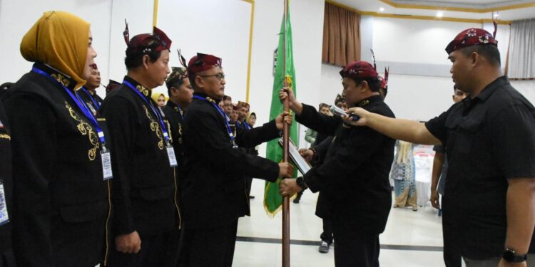 FOTO : OLIVIA/MATAKALTENG - Wagub Edy Pratowo menghadiri Pengukuhan Pengurus Wilayah Paguyuban Brawijaya Jatim Provinsi Kalteng Periode 2023-2028 di Graha Bhayangkara Polda Kalteng.
