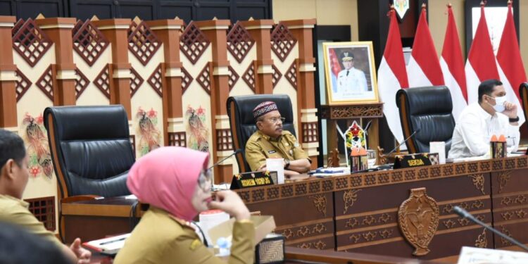 Sekda Kalteng mengikuti Rakor Pengendalian Inflasi Daerah Tahun 2023.
