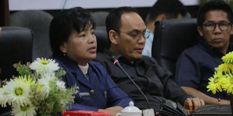 Anggota DPRD Seruyan, Atinita.