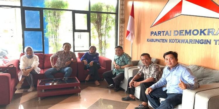 FOTO : DOKUMENTASI/MATAKALTENG - Pendaftaran bacaleg di Partai Demokrat Kotim.