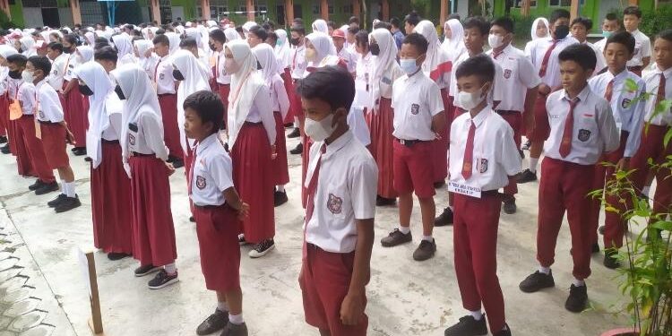 FOTO : DIAN TARESA/MATA KALTENG - Sejumlah pelajar di Kotim.