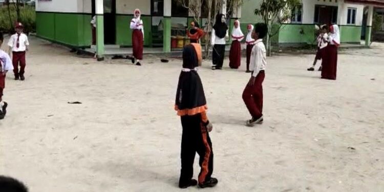 FOTO : DIAN TARESA/MATA KALTENG - Suasana sekolah di Kotim.