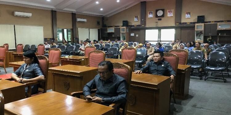 FOTO : DIAN TARESA/MATA KALTENG - Penyampaian hasil reses DPRD Kotim.