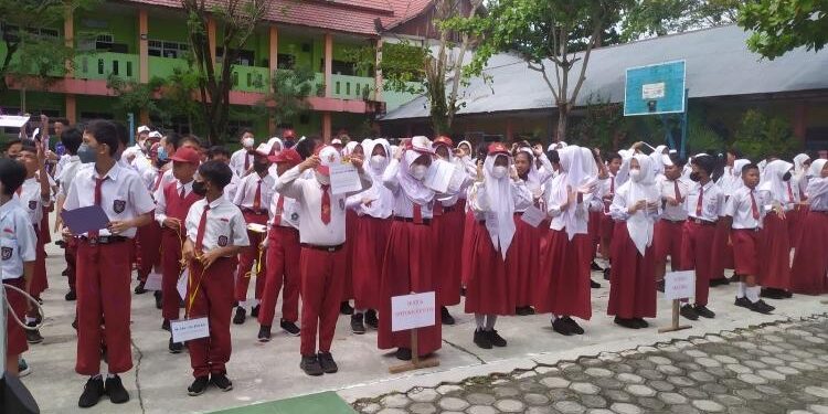 FOTO : DIAN TARESA/MATA KALTENG - Sejumlah pelajar di Kotim