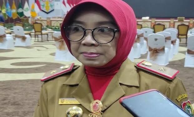 Kepala Dinas Perindustrian dan Perdagangan Kalimantan Tengah, Aster Bonawaty