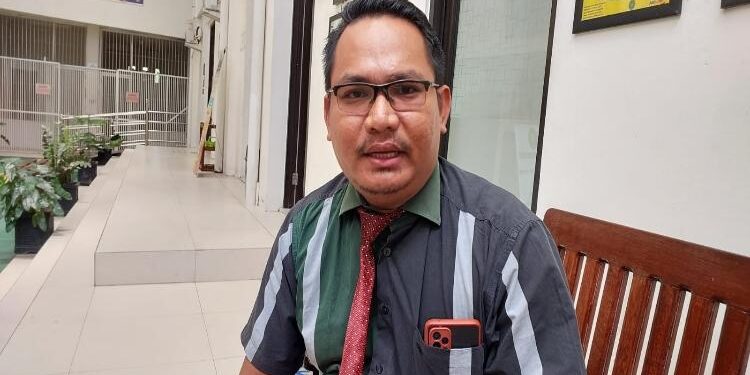 FOTO: RIZAL/MATAKALTENG - Kuasa Hukum Yansen, Ari Yunus Hendrawan, pada saat memberikan keterangan.