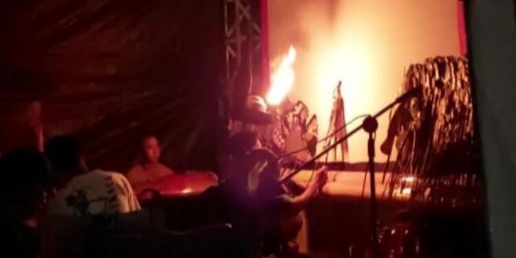 FOTO : DEVIANA/MATAKALTENG - Wayang Kulit Banjar yang diselenggarakan Pemkab Kotim. 