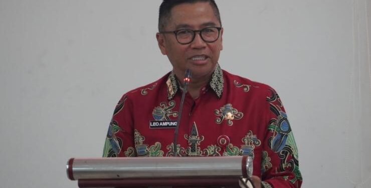 Asisten Gubernur Kalteng Bidang Ekonomi dan Pembangunan, Leonard S. Ampung.