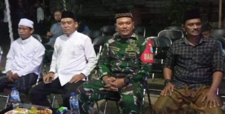 FOTO : DISDIK/MATA KALTENG - Plt Kadisdik Kotim Irfansyah saat menghadiri acara Haflatul Imtihah TPA/TPQ Nurul Hidayah dan Madrasah Darul Abidin di Kelurahan Tanah Mas, Kecamatan Baamang, Kotim.