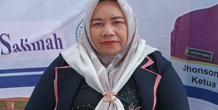 Anggota DPRD Kabupaten Gunung Mas Hj Siti Hilmiah