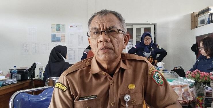 Kepala Kesbangpol Kabupaten Kotim Sanggul Lumban Gaol