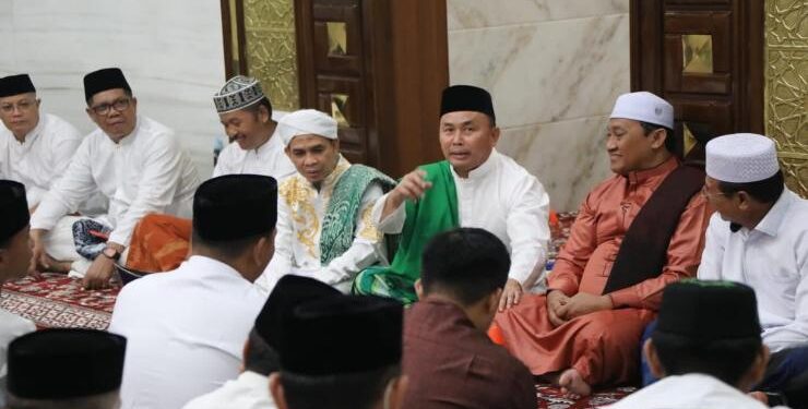FOTO : IST/MATAKALTENG - Gubernur ikuti Salat Isya berjamaah dan Tarawih Perdana Bulan Suci Ramadan 1444 H/2023 M.