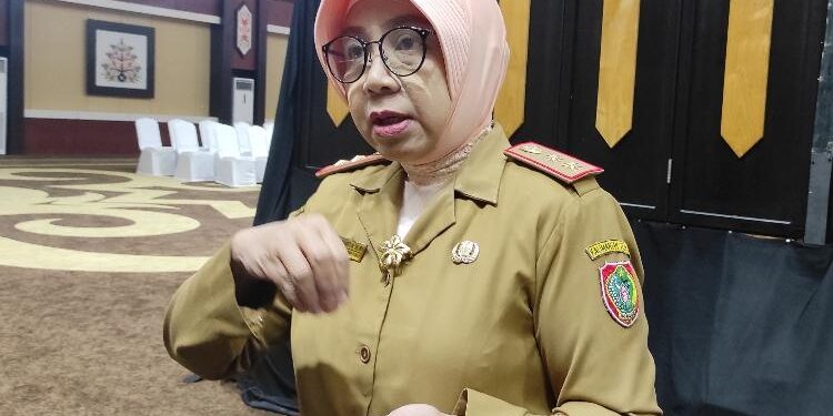 Kepala Dinas Perdagangan dan Perindustrian Kalteng Aster Bonawaty.