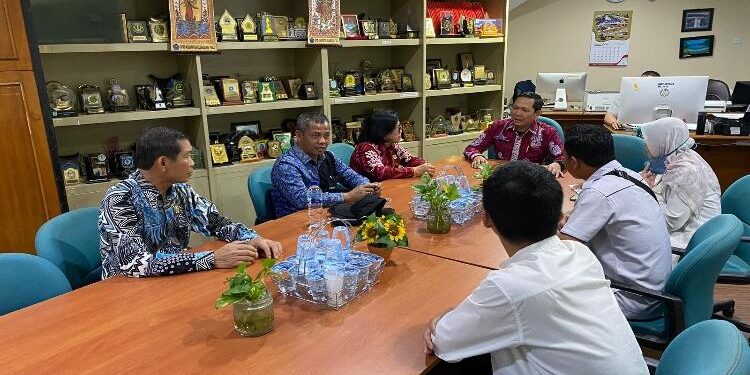 FOTO : DPRD/MATA KALTENG - Kunjungan kerja Anggota DPRD Kotim di DPRD DKI Jakarta belum lama ini.