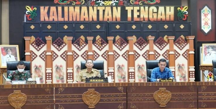 FOTO : IST/MATAKALTENG - Staf Ahli Ekeubang Yuas Elko, mewakili Gubernur, mengikuti Rakor Pengendalian Inflasi Tahun 2023 Bersama Kemendagri.