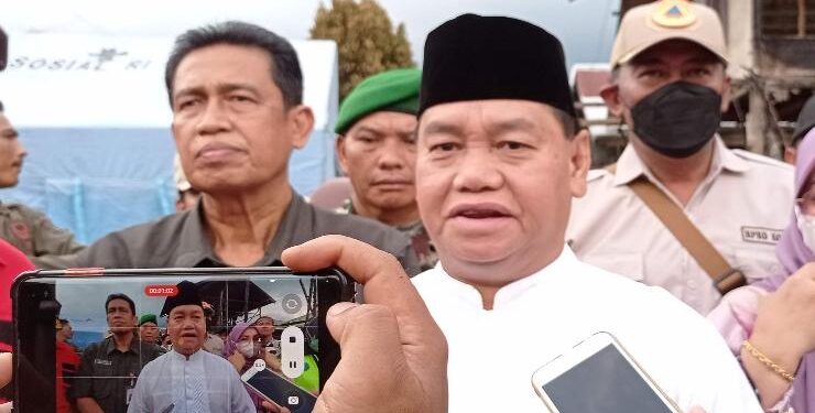 FOTO : DEVIANA/MATAKALTENG - Bupati Kotim Halikinnor bersama pejabat daerah lainnya, Minggu 16 April 2023.