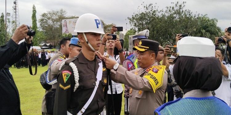 FOTO: AGUS/MATA KALTENG- Upacara Gelar Pasukan Operasi Telabang 2023 di halaman Pemda Kotim, Senin 17 April 2023 sore.