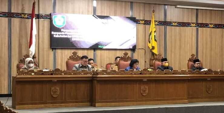 FOTO : Dok/MATA KALTENG - Pembahasan Peraturan Daerah (Perda) di DPRD Kotim.