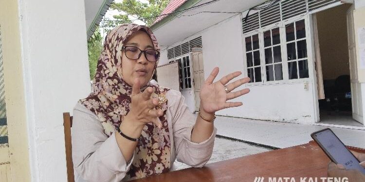 Ketua KPU Kotim Siti Fathonah Purnaningsih. 