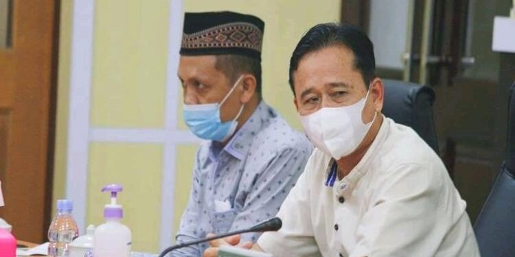 Anggota DRD Seruyan, Bejo Riyanto (kanan).